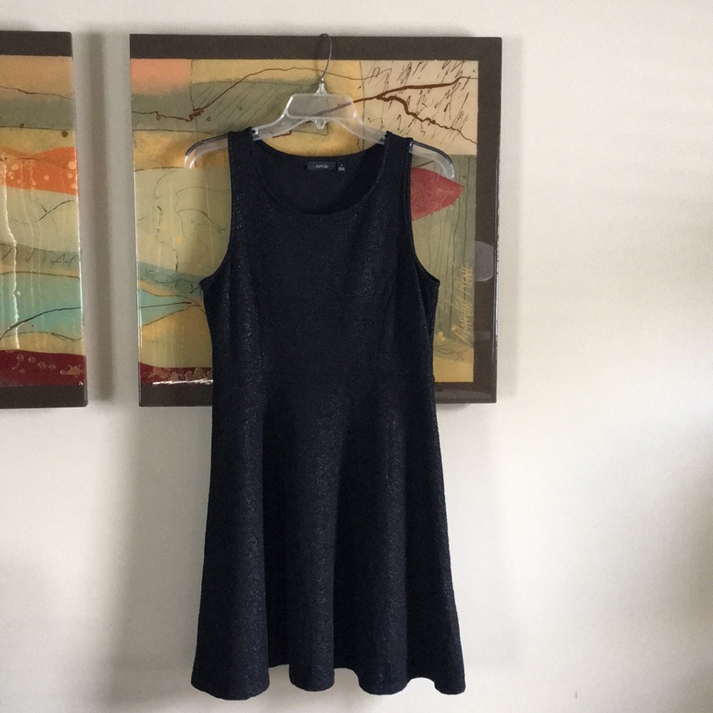 🌺💕Beautiful APT. 9 Dress💕🌺